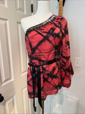 bebe One-Shoulder Pink & Black Abstract Blouse with Satin Belt 100% Silk